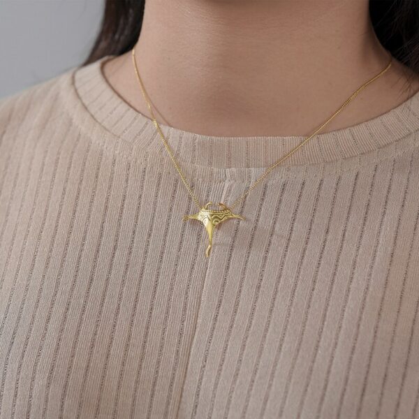 Manta Ray Fish Necklace , Made Of 925 Silver, Plated With 18k Gold. - Image 5