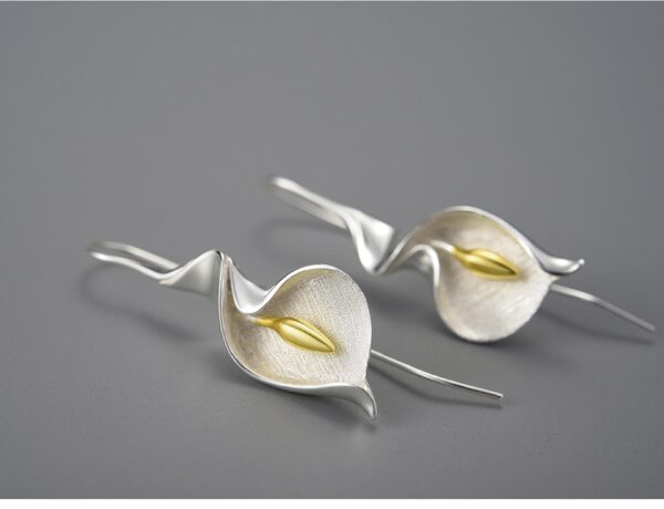 Dangle Long Earrings ,Hanging New Calla Lily Flower, Of 925 Sterling Silver. - Image 2