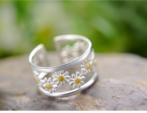 Daisy Flower Rings ,Elegant Little Daisy Flower Adjustable Rings . - Image 3