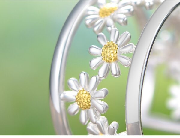 Daisy Flower Rings ,Elegant Little Daisy Flower Adjustable Rings . - Image 6